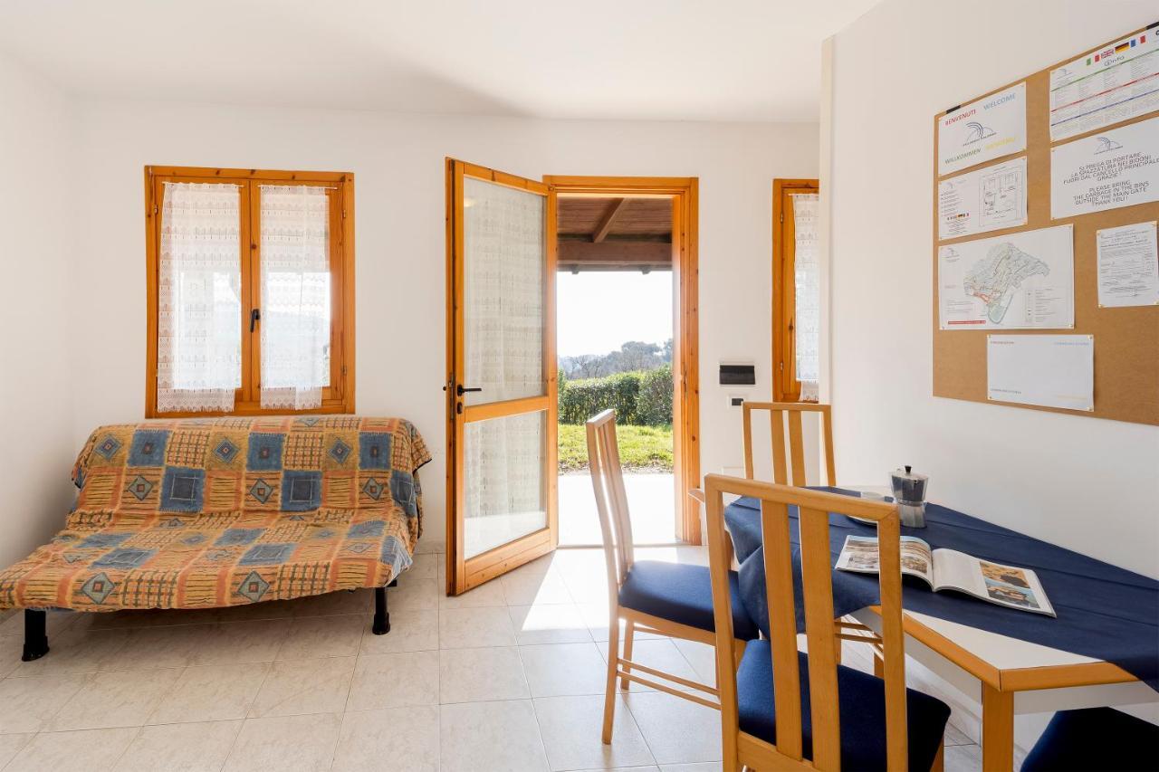 Отель Villino Garden & Pool Andora Экстерьер фото