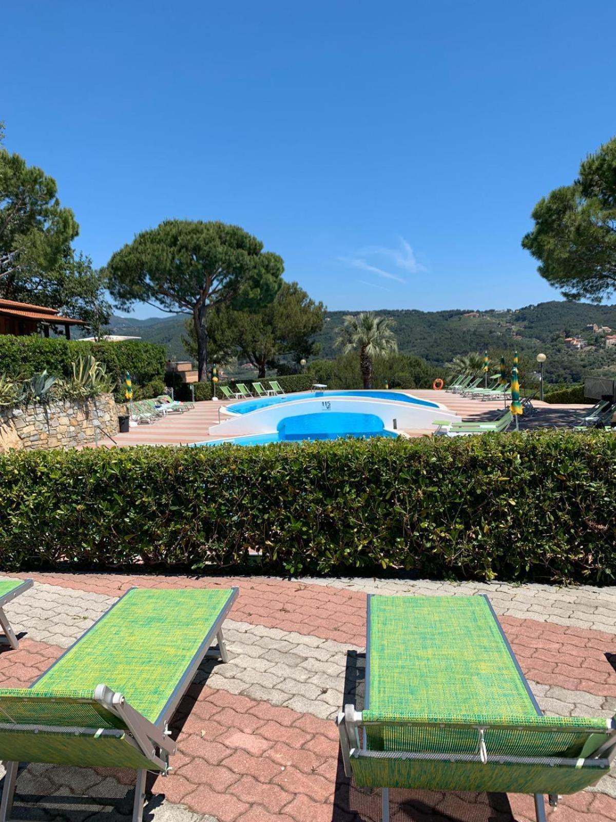 Отель Villino Garden & Pool Andora Экстерьер фото